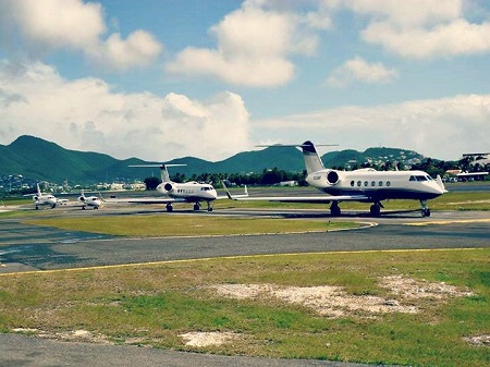 Jets line up at SXM Airport